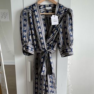 sandro maxi dress size 36 in navy blue (new)